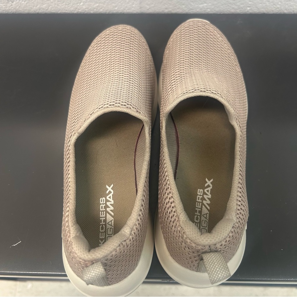 Skechers GoWalk Joy slip in sneaker 8 taupe - Picture 6 of 8